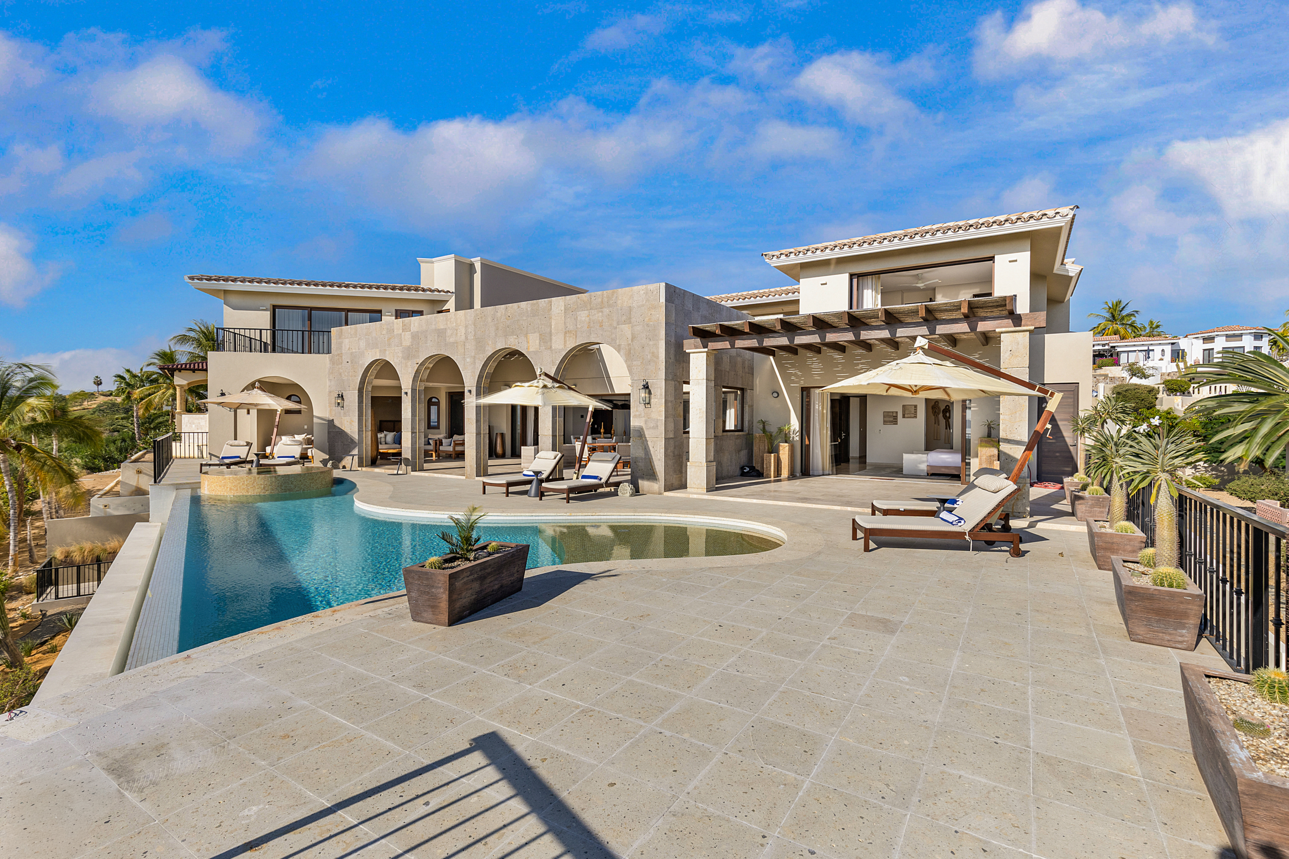 Villa del Rey luxury ocean-view villa in Puerto Los Cabos