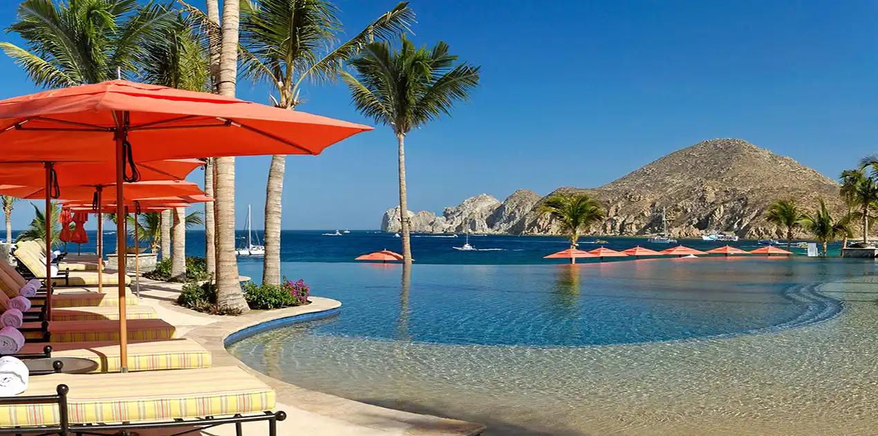 Luxury beach clubs in Los Cabos with ocean view