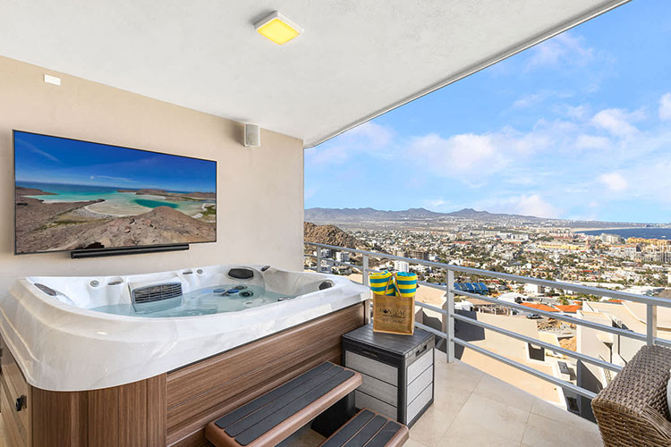 cascadas-luxury-condo-hot-tub