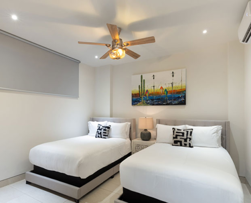 Vista Vela twin beds