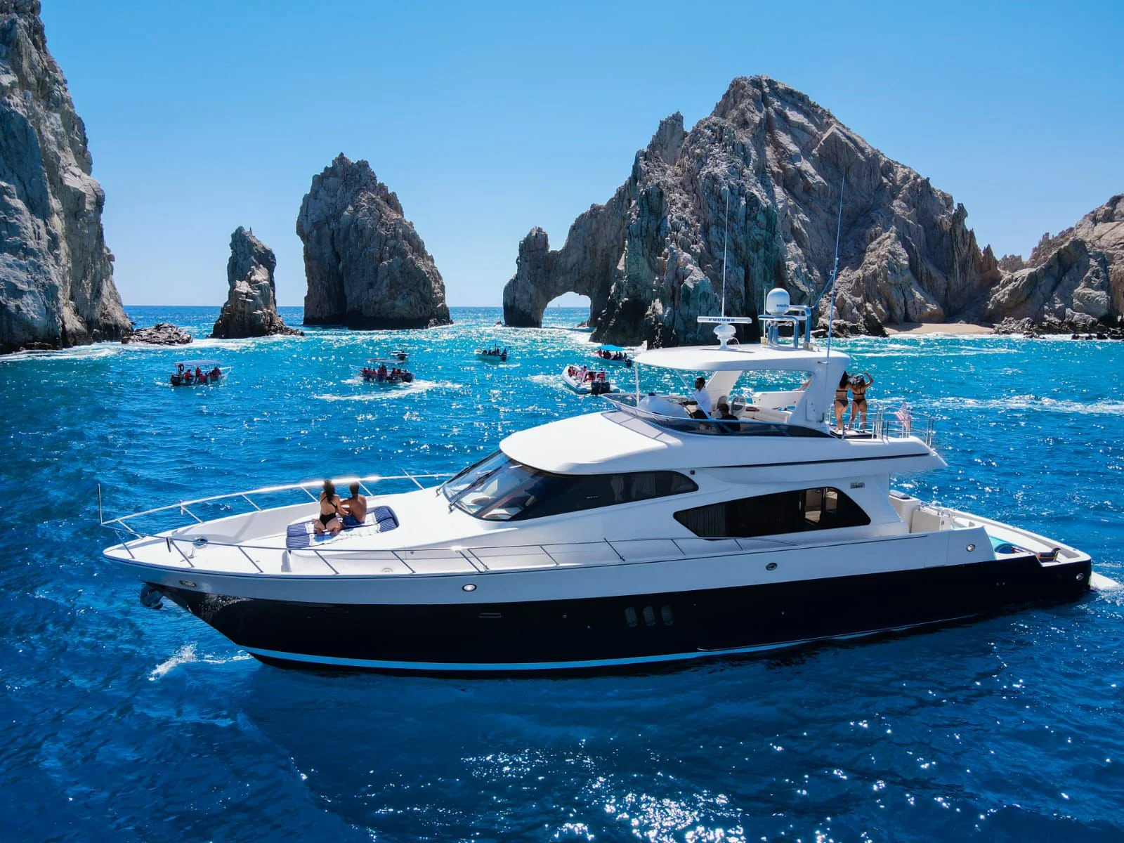 Luxury yacht experience in Los Cabos near the Arch